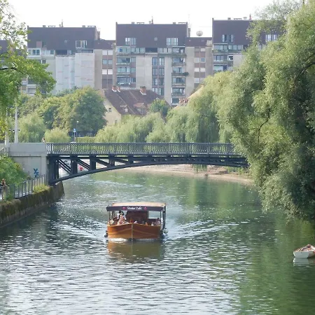 Apartman Lana *