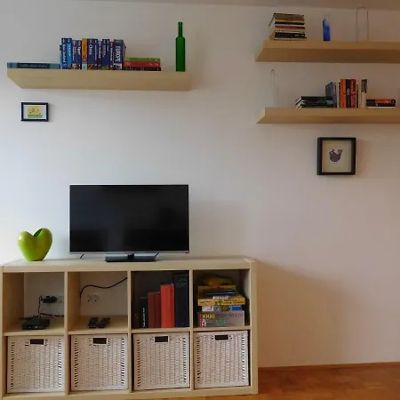 Lana Apartman